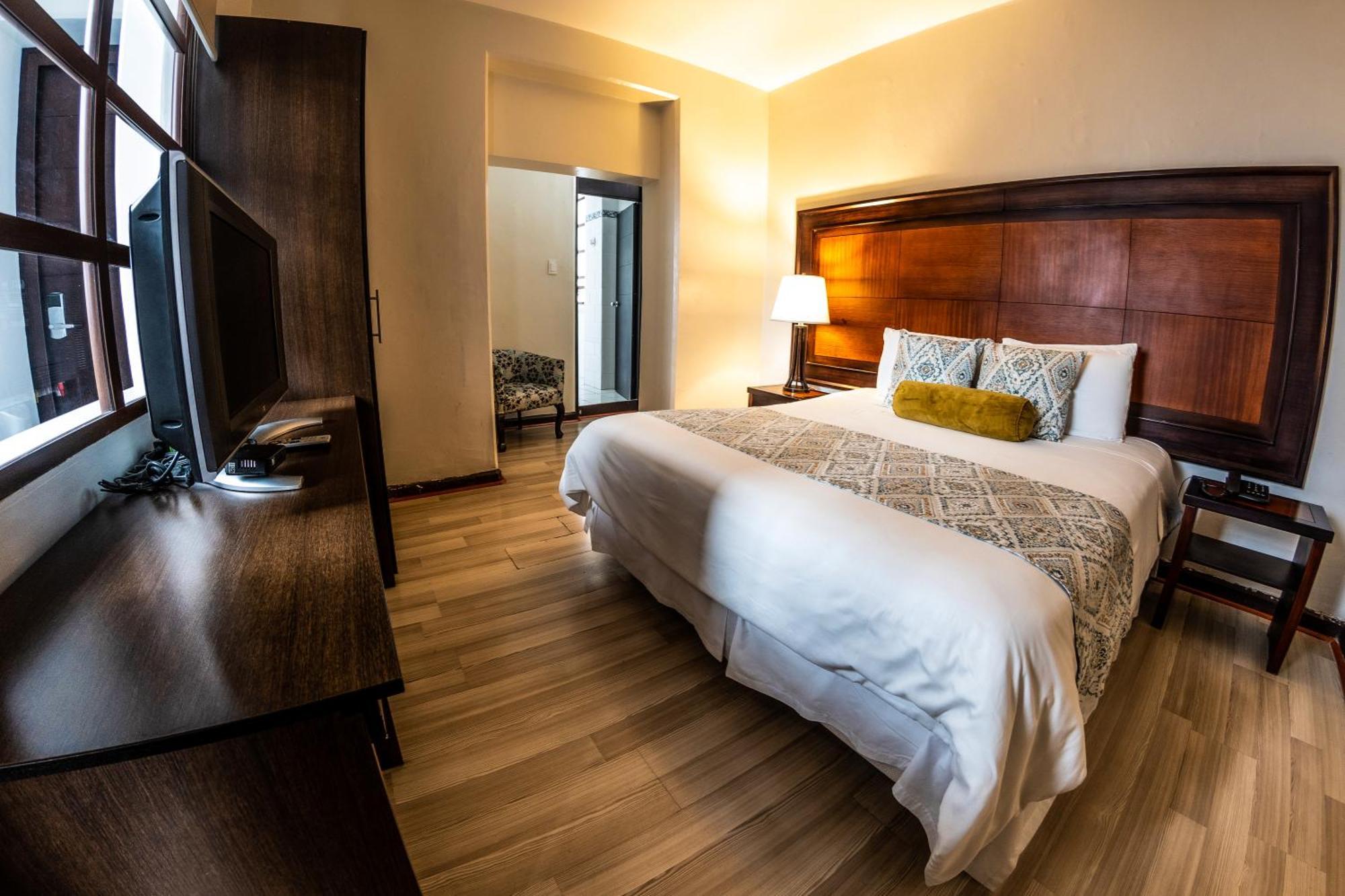 Hotel Cuenca Luaran gambar