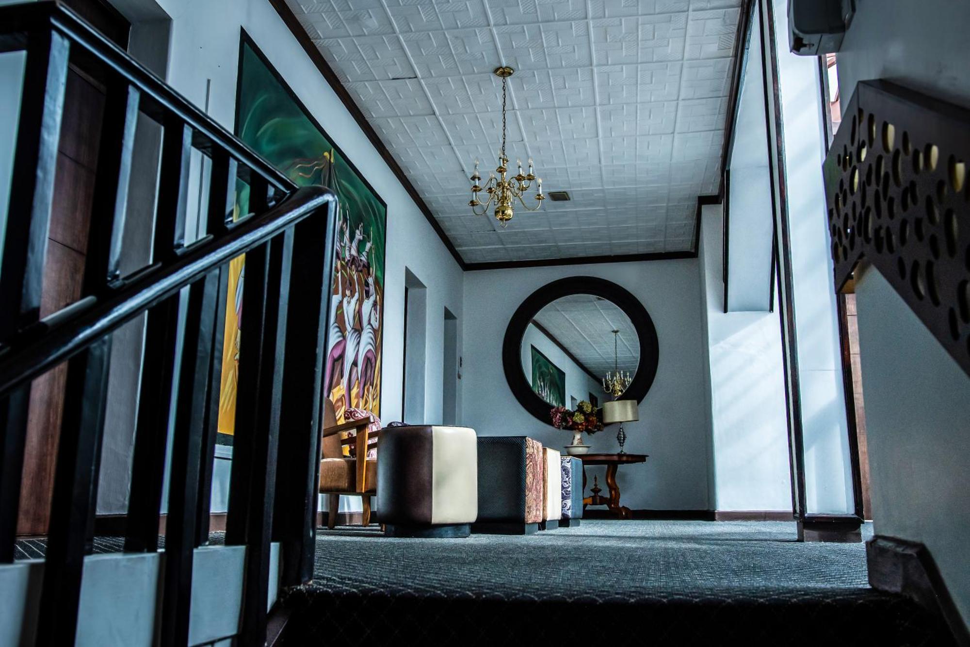 Hotel Cuenca Luaran gambar