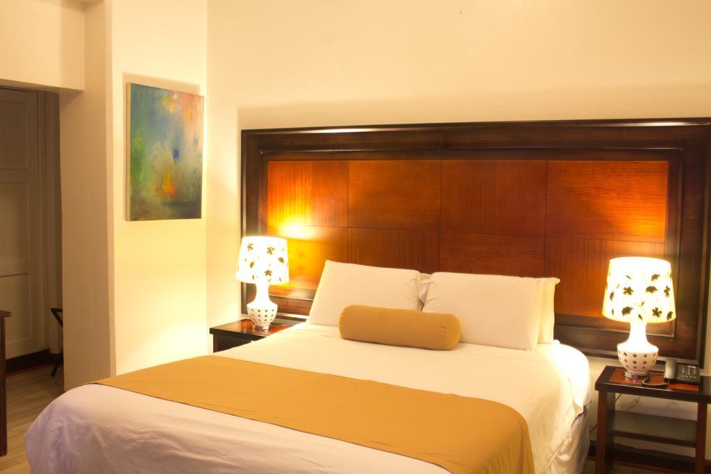 Hotel Cuenca Luaran gambar